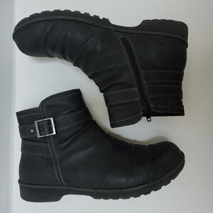 JBU 8.5 M Women's Black Ankle Boot, water resistant, vegan leather, memory foam